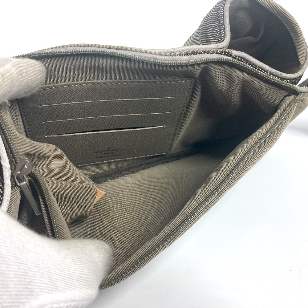 Louis Vuitton Geant Santur Jogging Belt Bag Two Water Bottles khaki Green - Picture 15 of 15